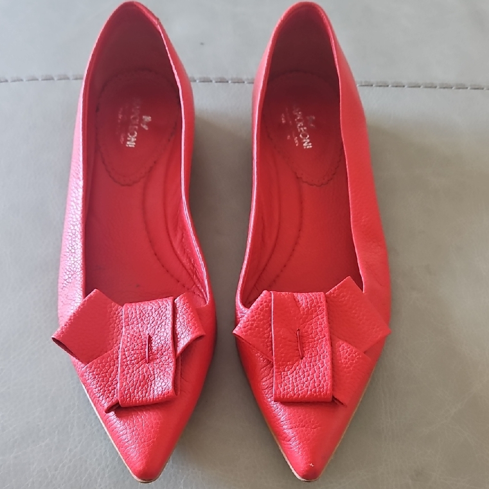 Red Women's Shoes with Bow Detailonce. Size 41